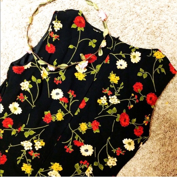 🌺🌼Retro Flower Ruffled Bottom Mini Dress - Picture 2 of 5